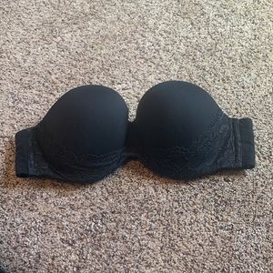 Victoria's secret Body by Victoria 38C strapless bra